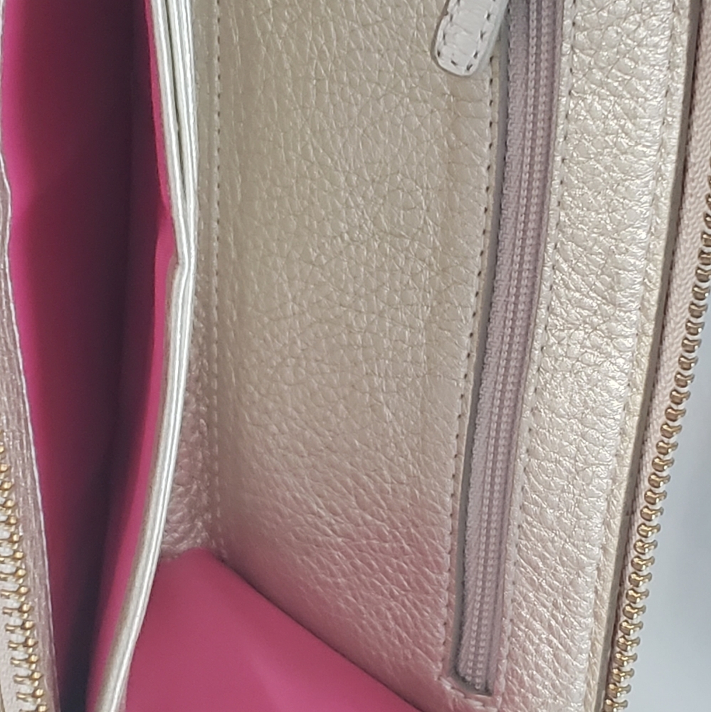 GUC COACH POPPY GRAFFI  WRISTLET - Picture 7 of 10